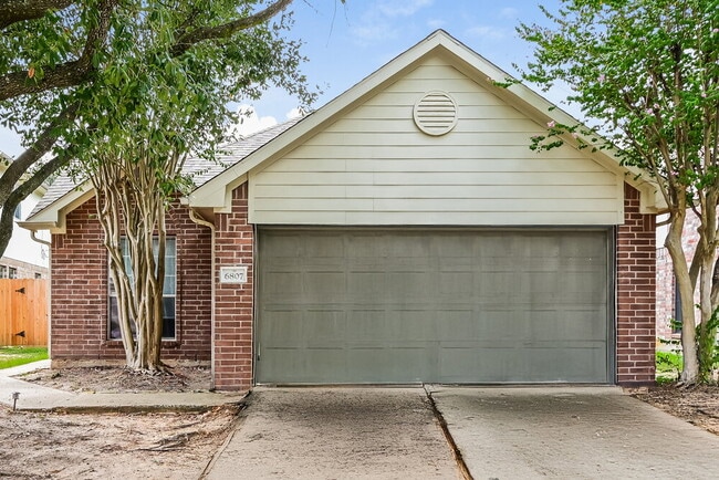 property at 6807 Highwind Bend Ln