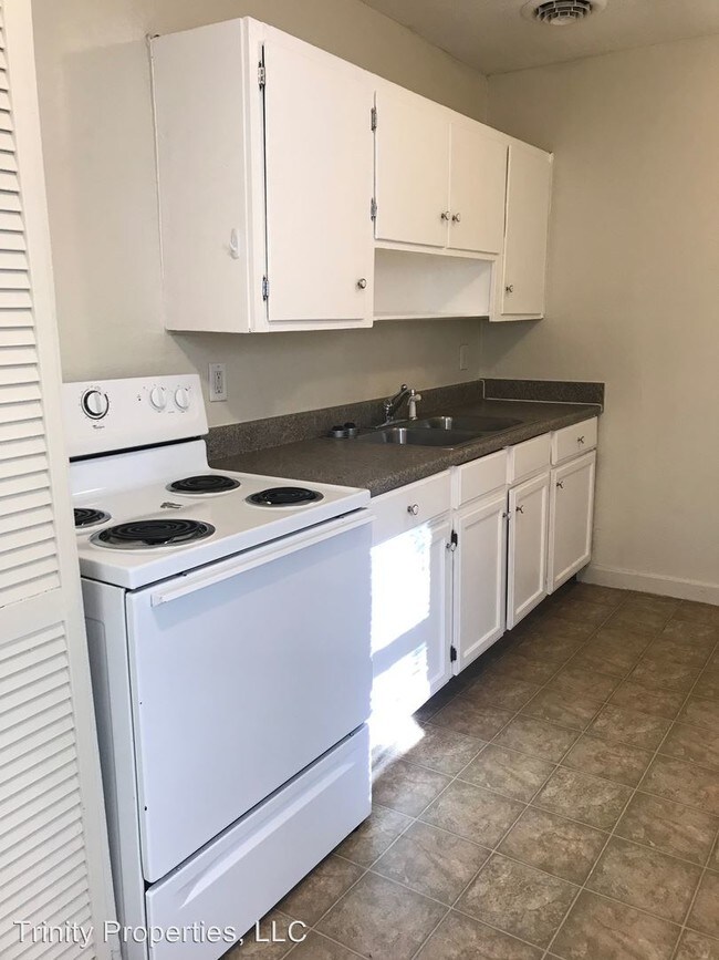 3424 SW Brendan Ave in Topeka, KS - Building Photo - Building Photo