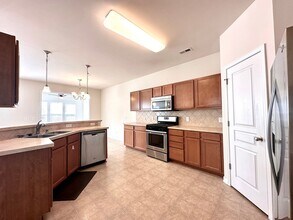 6524 Portland Rose Ln in Charlotte, NC - Building Photo - Building Photo