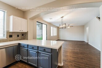 2370 W Sleepy Ranch Rd in Phoenix, AZ - Building Photo - Building Photo