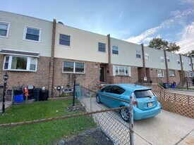 1240 S Melville St in Philadelphia, PA - Building Photo