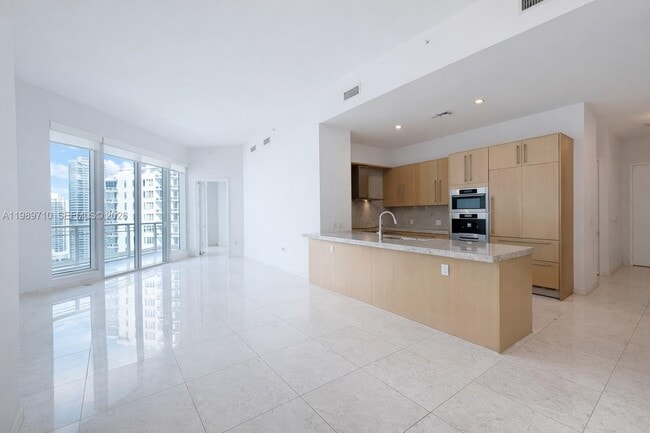 property at 900 Brickell Key Blvd