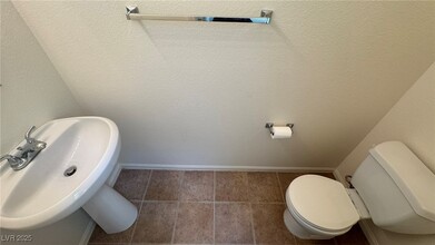 8508 W Stuckey Ave in Las Vegas, NV - Building Photo - Building Photo