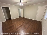 53 Acorn Rd SE photo'