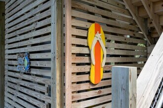 211 Lewis Dr in Carolina Beach, NC - Building Photo - Building Photo