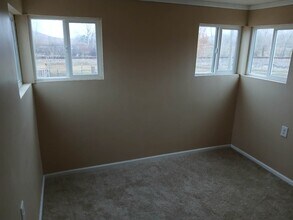 2 A St in Dixon, MT - Foto de edificio - Building Photo