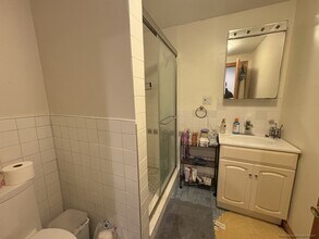 19 Ashford St, Unit 1 in Boston, MA - Foto de edificio - Building Photo