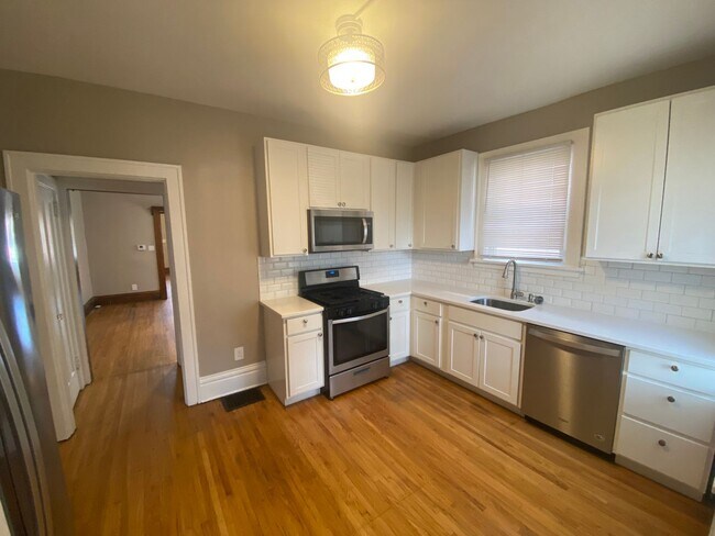 2211 Neil Ave in Columbus, OH - Building Photo - Building Photo