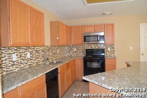 443 Bluegrass Creek in San Antonio, TX - Building Photo - Building Photo