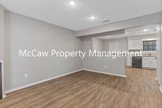 210 Rolston Rd in Irving, TX - Building Photo - Building Photo