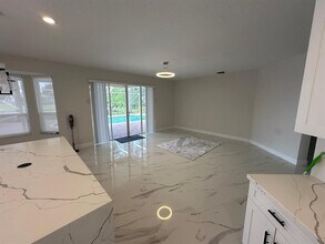 12763 Hyland Cir in Boca Raton, FL - Building Photo - Building Photo