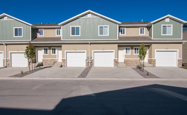 Laguna Farms Quadruplex in Nampa, ID - Building Photo - Building Photo