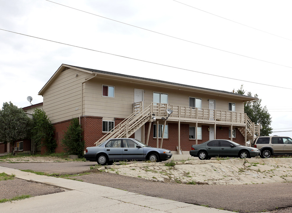 207 University Dr in Colorado Springs, CO - Building Photo