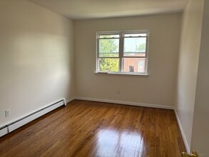 224 71st St in Guttenberg, NJ - Building Photo - Building Photo