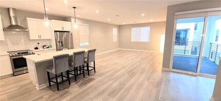 2120 Sagebrush Walk in Gardena, CA - Building Photo - Building Photo