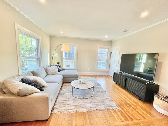 103 Thurston St, Unit 1