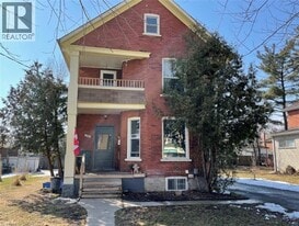 374 Laurel St in Cambridge, ON - Building Photo