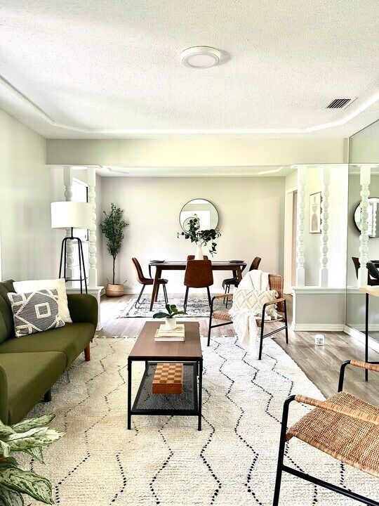 2807 Paces Ferry Rd S in Orange Park, FL - Building Photo