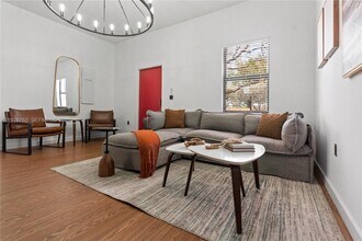 601 SW 1st St in Hallandale Beach, FL - Foto de edificio - Building Photo