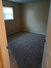107 SW 10th St in Seminole, TX - Building Photo - Building Photo