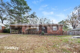 1458 S White Station Rd in Memphis, TN - Building Photo