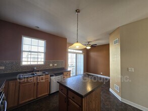 1522 W Turtle Creek Ln in Round Lake, IL - Building Photo - Building Photo