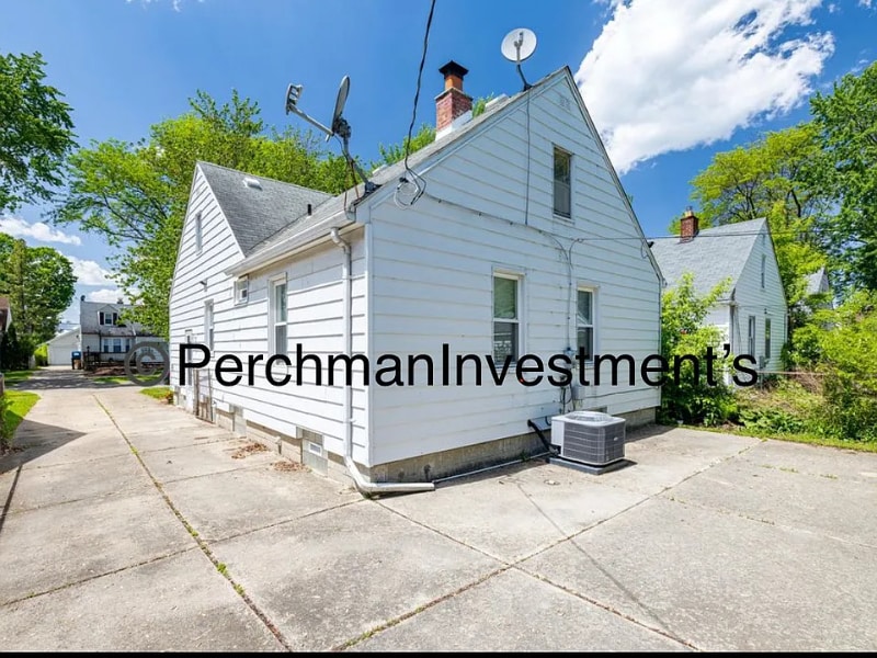 9576 Columbia St in Redford Township, MI - Foto de edificio