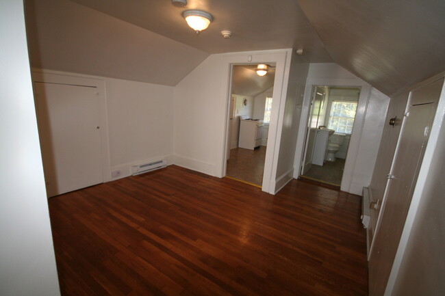 1009 Golf St in Durham, NC - Building Photo - Building Photo