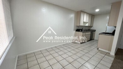 2715 El Parque Cir in Rancho Cordova, CA - Building Photo - Building Photo