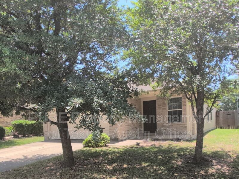 12821 Doorbell in Manor, TX - Building Photo