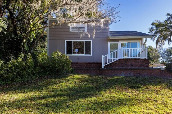 property at 2119 E Crooked Lake Dr