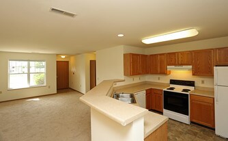 Prairie Oaks Apartments in Verona, WI - Building Photo