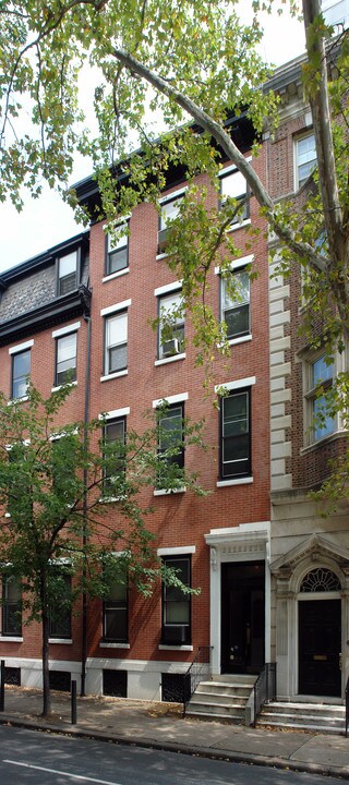 1711 Spruce St in Philadelphia, PA - Building Photo