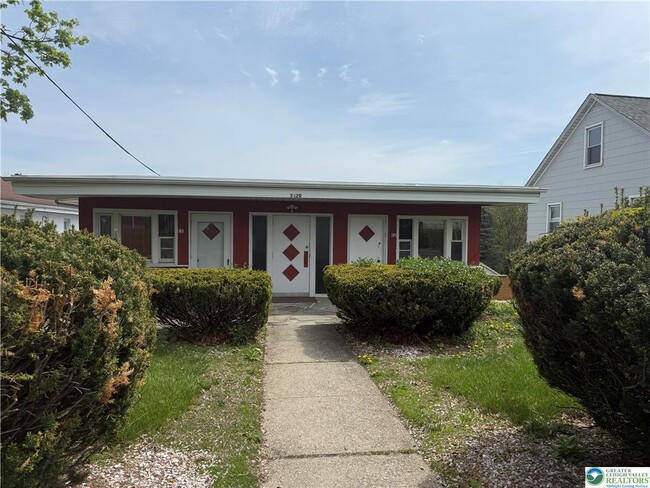 property at 3420 N Front St