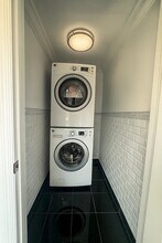 64 Delancey St in New York, NY - Building Photo - Building Photo