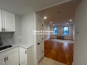 231 Beacon St, Unit 1 in Boston, MA - Building Photo - Building Photo