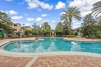 10075 Gate Pkwy N, Unit 1610 in Jacksonville, FL - Building Photo - Building Photo