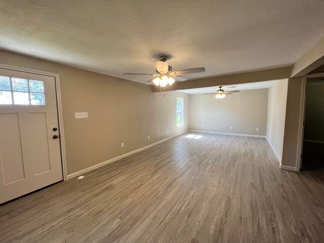 2818 LA-14 in Lake Charles, LA - Building Photo - Building Photo