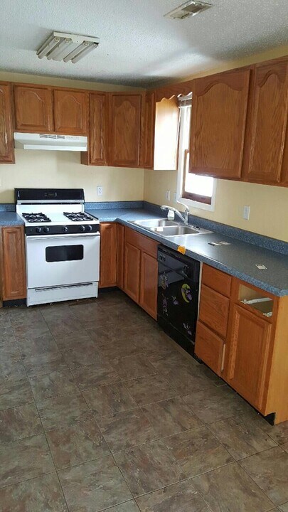 914 Miller Ave in Newark, OH - Building Photo