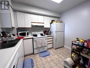 400-1400 McLevin Ave in Toronto, ON - Building Photo - Building Photo