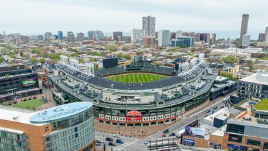 1210 W Addison St, Unit 2 in Chicago, IL - Foto de edificio - Building Photo