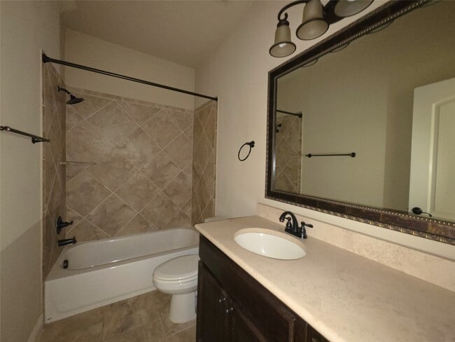 property at 14 Jonquil Pl