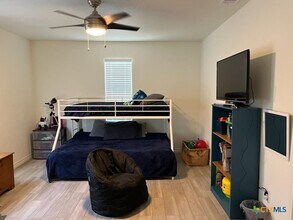 907 E 3rd St in Lampasas, TX - Building Photo - Building Photo