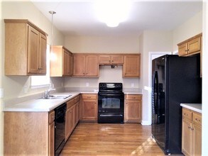 7008 Masonboro Dr in Spring Hill, TN - Building Photo - Building Photo