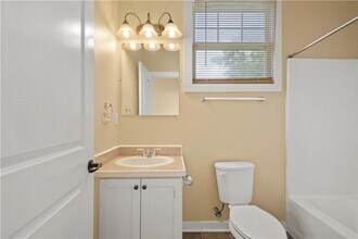 1921 Benton St, Unit 19117 in New Orleans, LA - Building Photo - Building Photo