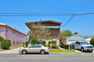 Arnett in Downey, CA - Building Photo - Other