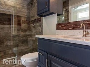 340 Campbell Ave in Fayetteville, AR - Foto de edificio - Building Photo