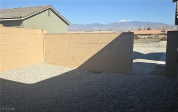 1060 S Nail Crk Ct in Pahrump, NV - Building Photo - Building Photo