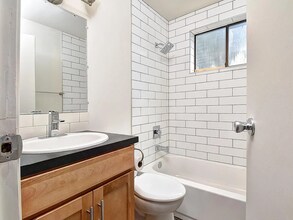 14018 Midvale Ave N in Seattle, WA - Building Photo - Building Photo