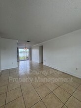 1920 E Edgewood Dr in Lakeland, FL - Foto de edificio - Building Photo